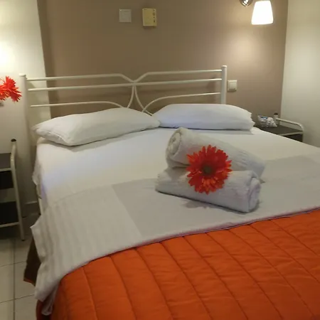 Sunny Apartment Svoronata