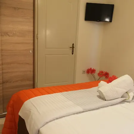 Апартаменты Sunny Свороната